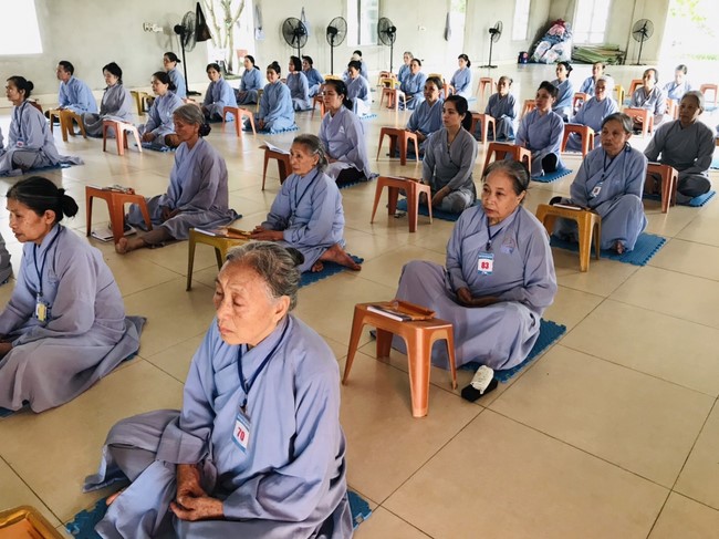 The 12th retreat “Practice as the Buddha's Teachings” at Dong Cao Pagoda